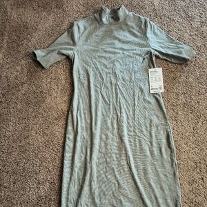 NWT Athleta Signature Rib Mock Neck Dress Size medium